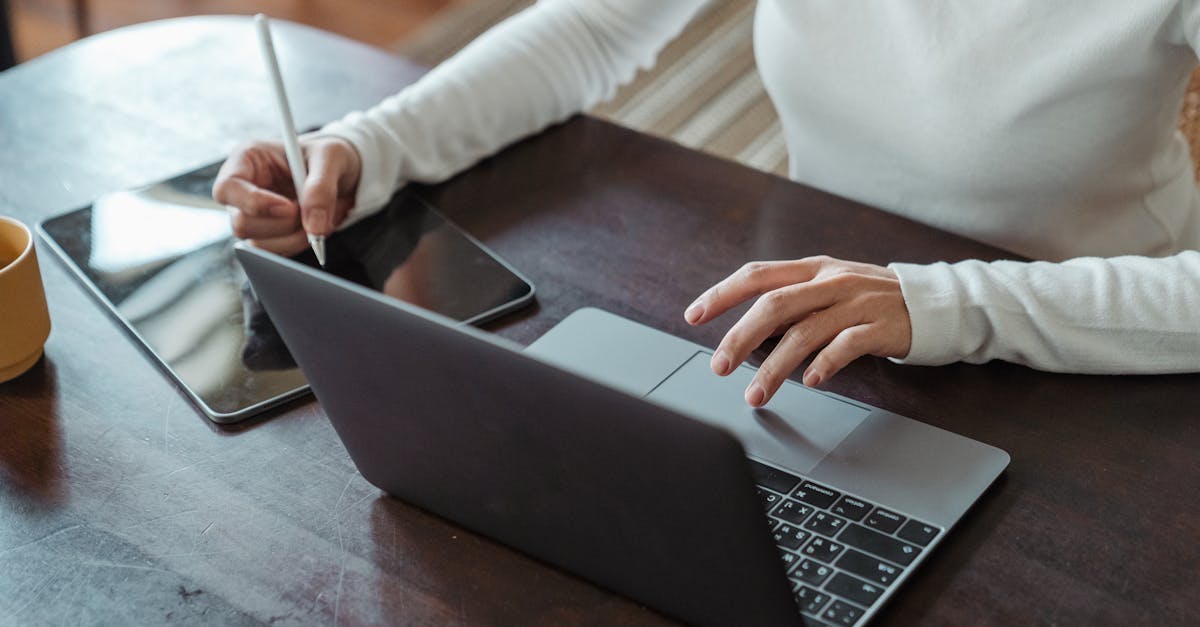 What to Consider When Choosing Communication Tools for Projects